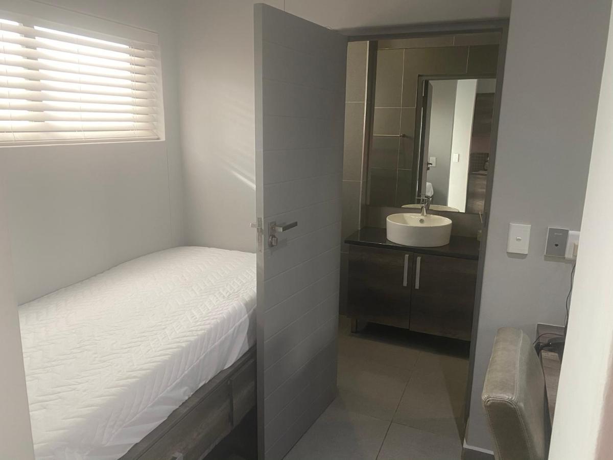 Apartment 32, Bay View Suites Langstrand Экстерьер фото