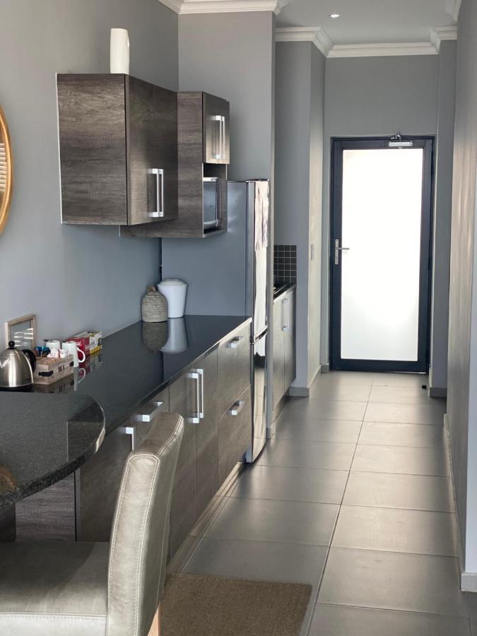 Apartment 32, Bay View Suites Langstrand Экстерьер фото