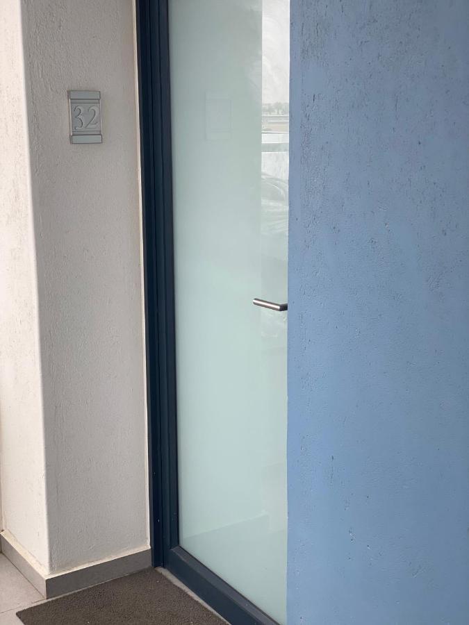 Apartment 32, Bay View Suites Langstrand Экстерьер фото